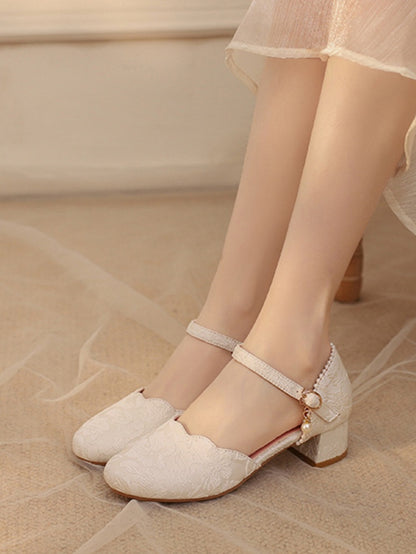 Sandalen Qi Beige Edge Scalloped Satin Cup Bead-Embellished Heel mit Lolita