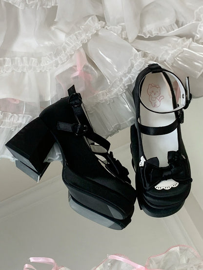Bow Satin Lolita Ankle Shoes with Detachable Strap Hem Scalloped in Black High-heel Mary Sweet Jane Details