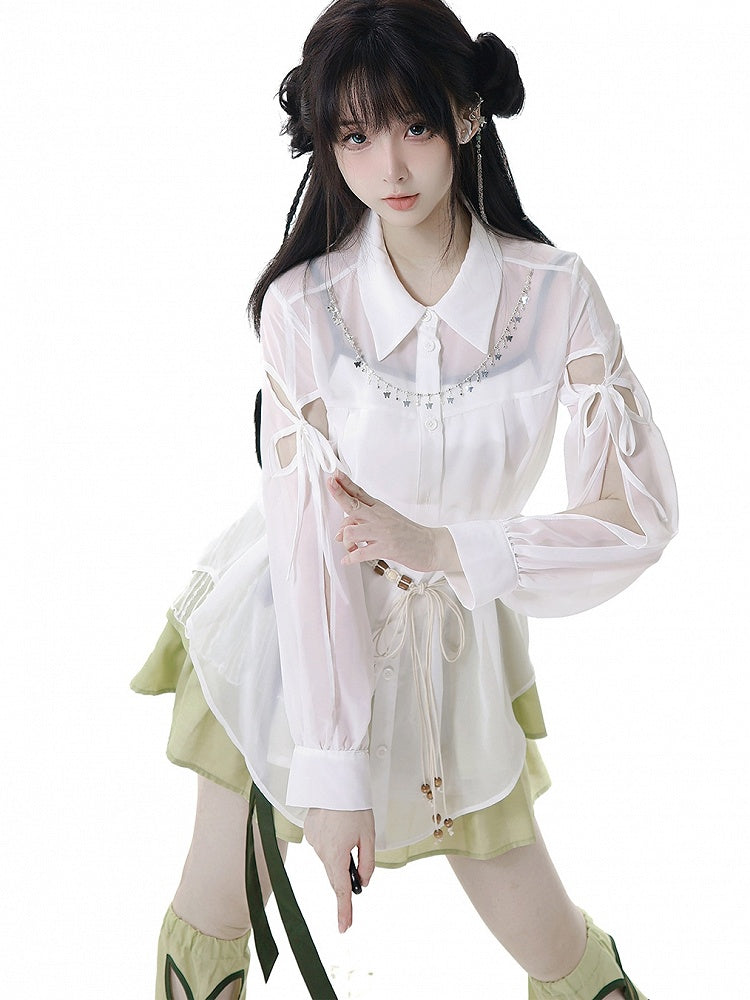Weißes, transparentes Hemd im Chiffon-Stil, langärmelige Version, schmetterlingsförmiger Ausschnitt, Cheongsam