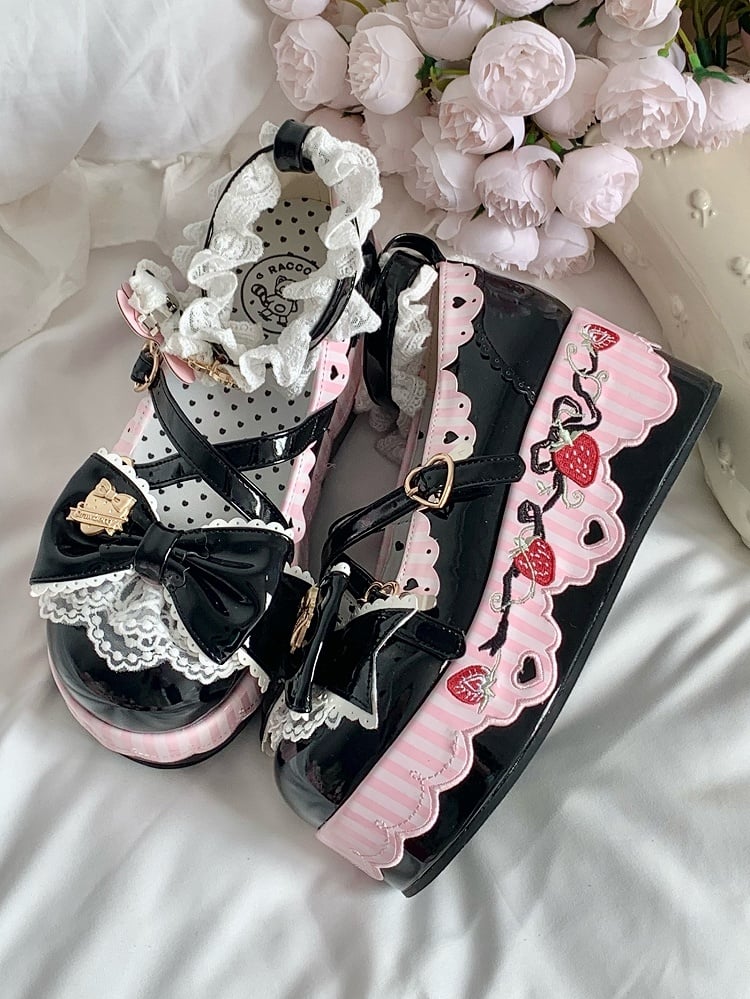 Details Berry-themed