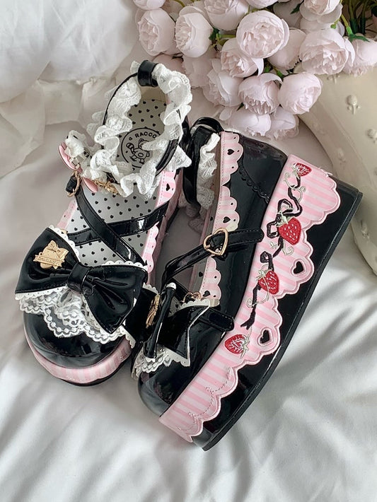 Details Berry-themed