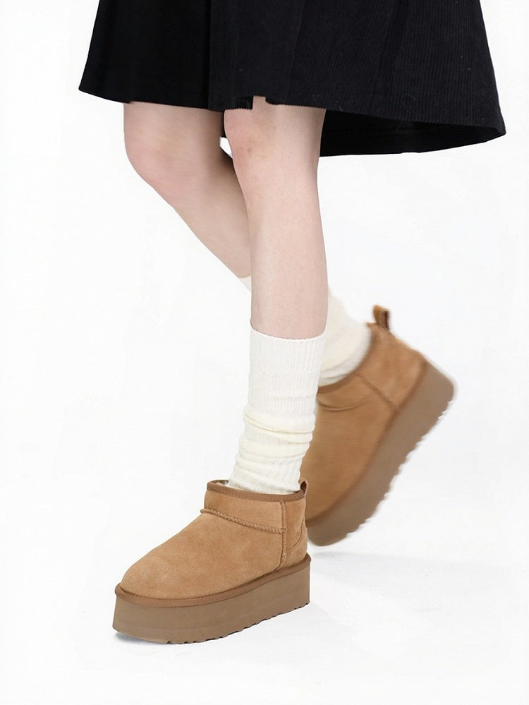 Knit Ribbed Trim Solid Calf Socks in 5 Colors - ModaSwings