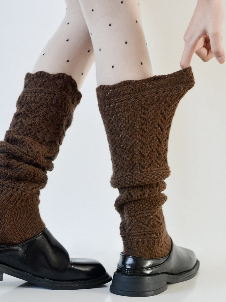 White/Brown/Gray Cut-Out Design Knitted Calf Socks