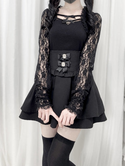 Jirai Kei Top mit Schleifen und Spitzenärmeln in Schwarz/Weiß