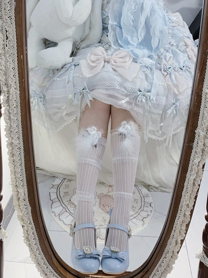 ラウンドメリートゥ、ロリータラインストーンとディテールがあしらわれたリボン結びのジェーンズビーズのブルーシューズ