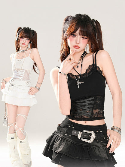 Glamouröses Criss-Cross-Top-Design, weiß/schwarzes Camisole, Spitzenpatches an der Taille