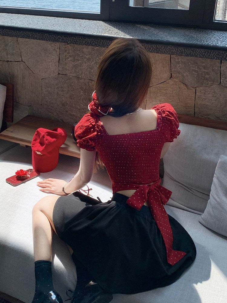 Red Square Neckline Short Sleeve Top with Polka Dot Pattern - Qchiwawameme