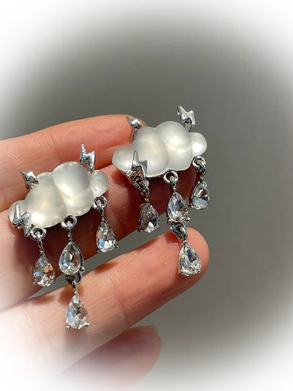 White Cloud Rhinestone Earrings - Kiwi Store