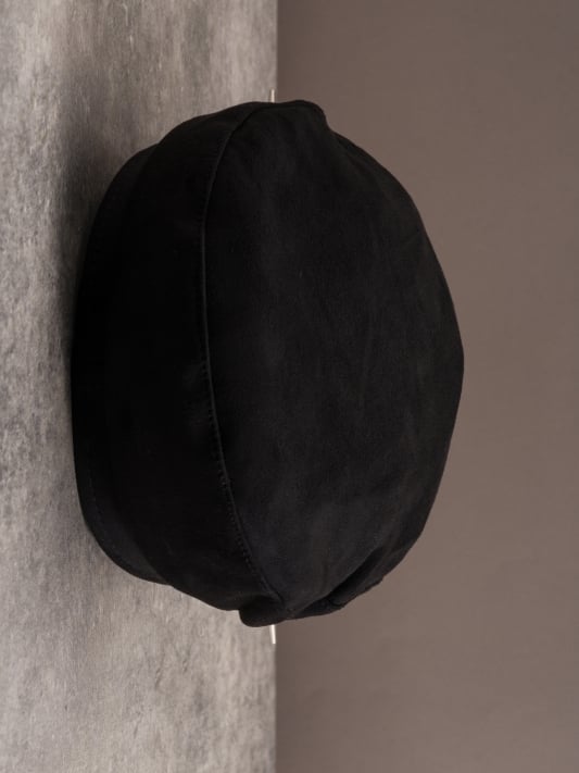 Charm Black Gothic Buckle Design Beret Bell Bowknot Hat Decorated