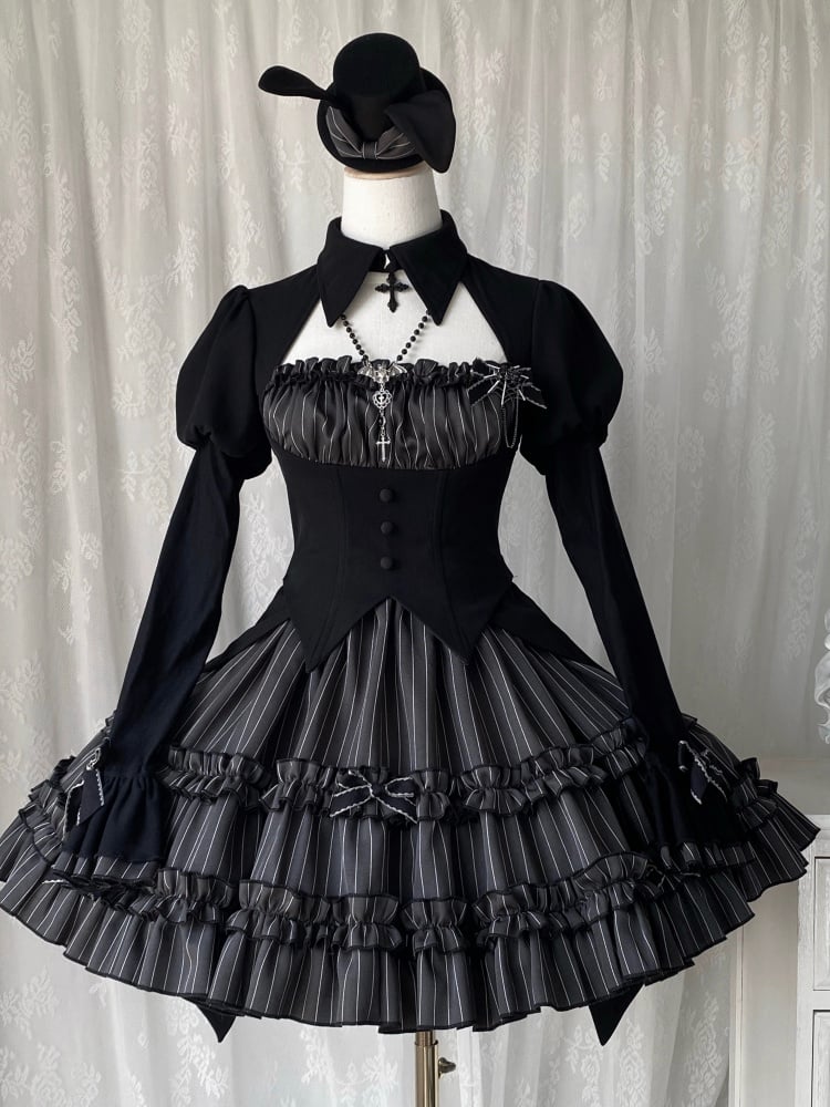 Robe à rayures style gothique lolita foncée avec haut boléro en deux parties noir et gris