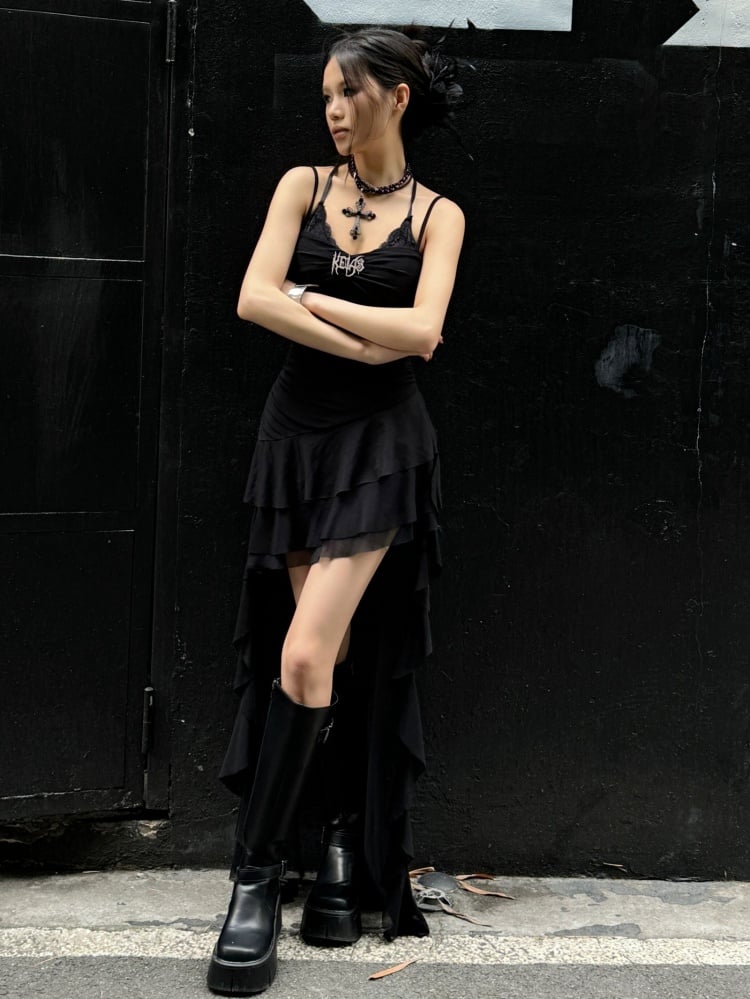 Schwarzes Punkrock-Sommerkleid mit Spaghettiträgern