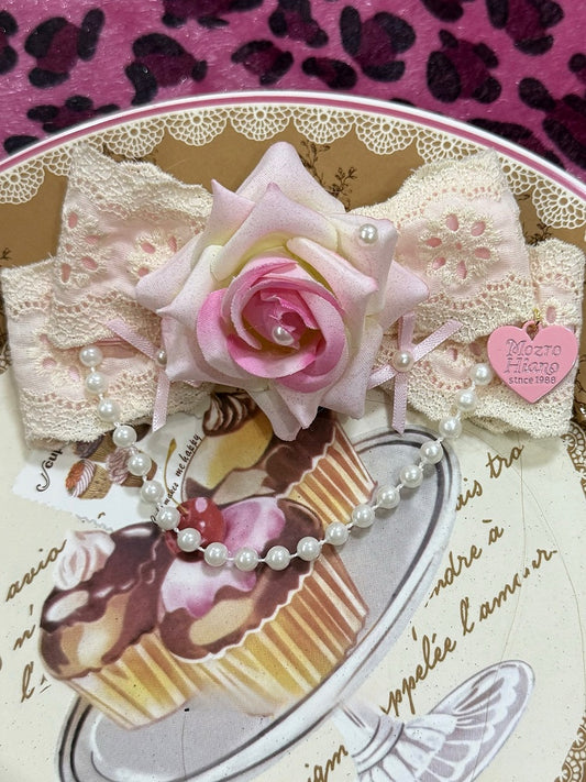 Bowknot Charm Design Hairclip BeigePink Floral Beaded