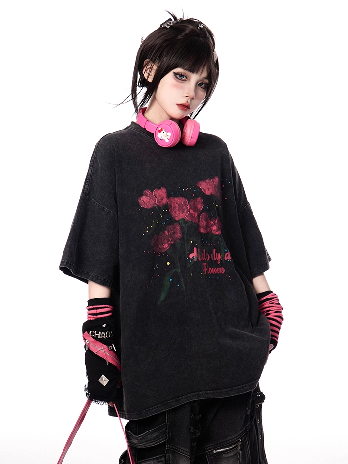 Rose Print Black Faded Wash Distressed Oversize T-shirt Red