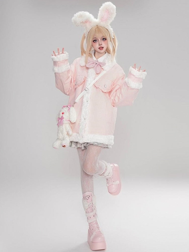 Dicke Jacke mit Polokragen und Plüschbesatz in Rosa/Kamel