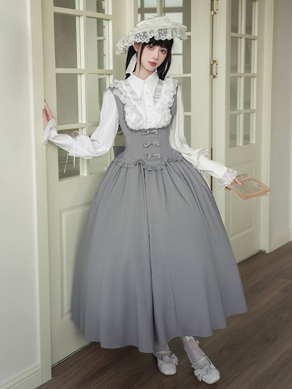 Eleganter Pullover mit Rüschen und Lolita-Rand, grau, gewellt, klassisch, unter dem Rockkleid