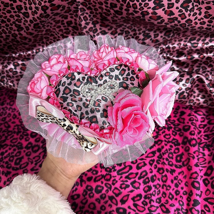 Pink/Rose Showa Ornate in Print Gyaru Hat | Rose Red Leopard Heart Style