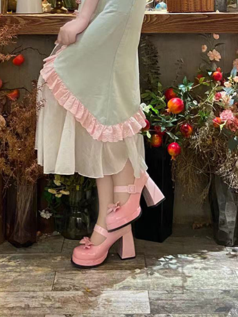 グラデーションピンクの取り外し可能な蝶結びプラットフォームハイブロックヒールロリータシューズ