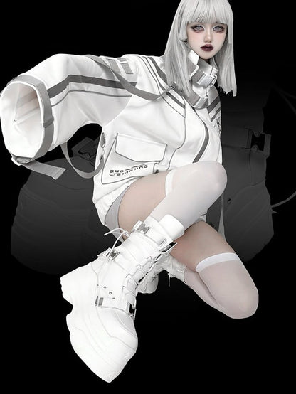 Mattweiße Punk-Nieten-Bandage-Plateaustiefel mit Schnürung