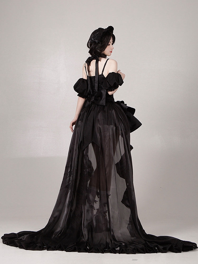 Floor-Length Train with Flounce Trimming in Black and Red - With PUJI