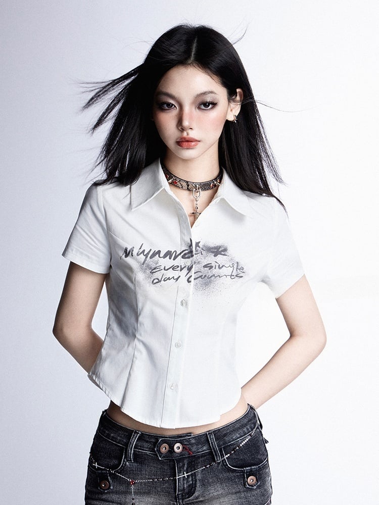 ホワイトレタープリント スリムフィットシャツ