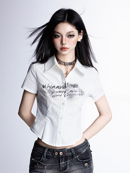 ホワイトレタープリント スリムフィットシャツ