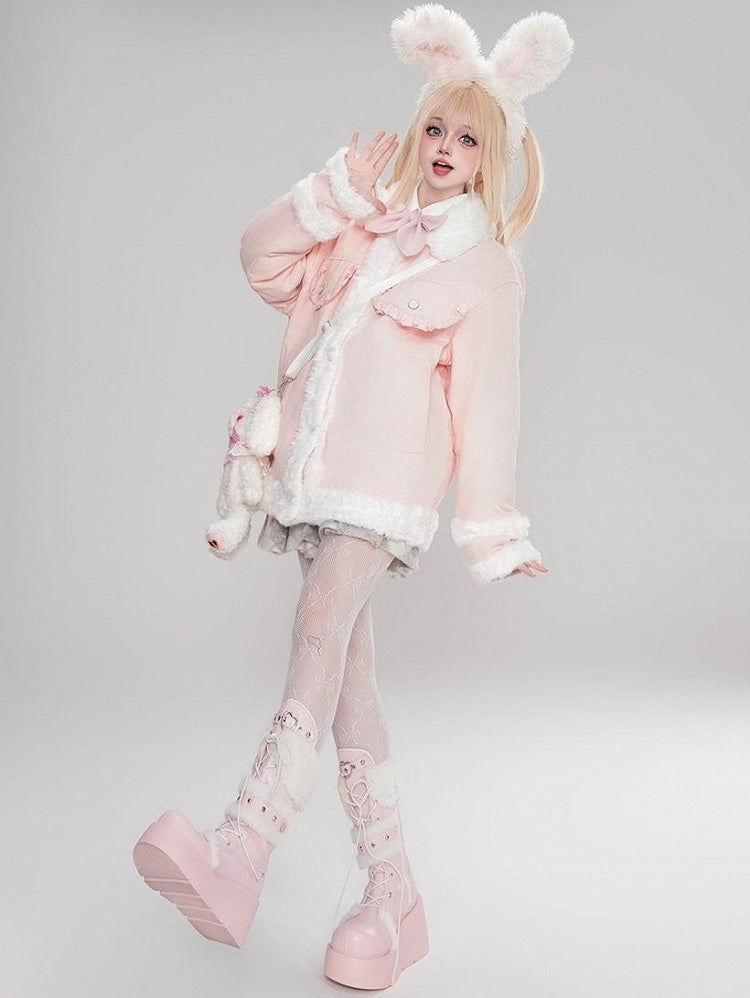 Dicke Jacke mit Polokragen und Plüschbesatz in Rosa/Kamel