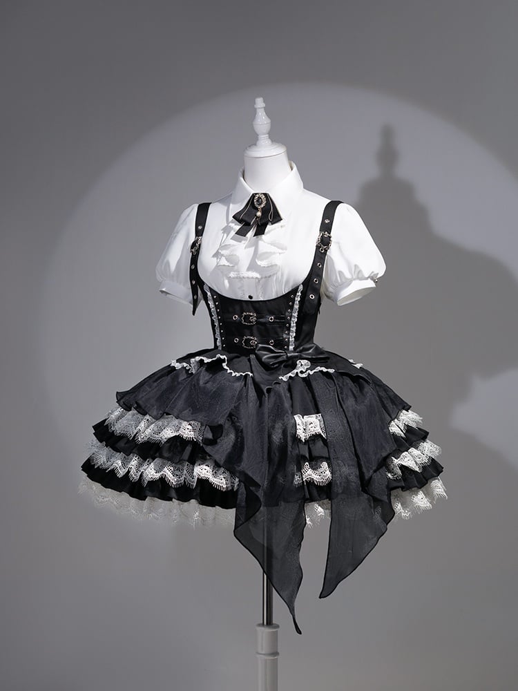 Weiße Lolita Gothic Bluse mit Jabot-Kragen und Puffärmeln und Schleife