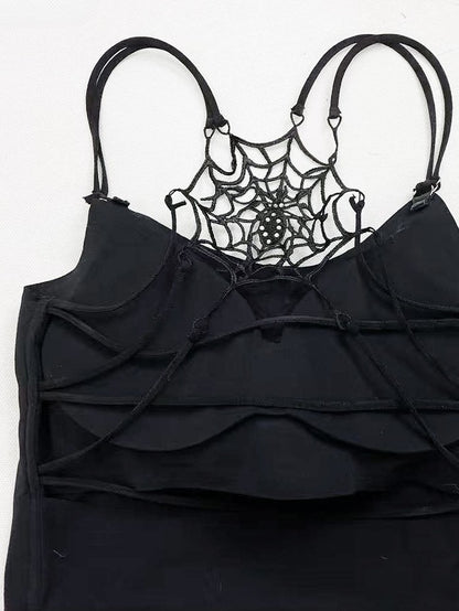 ダイタイデザイン + チェック柄キャミソールドレス トップネック アシンメトリースカートディテール ホワイト ブラックヘム ホルターネック スパイダーウェブ