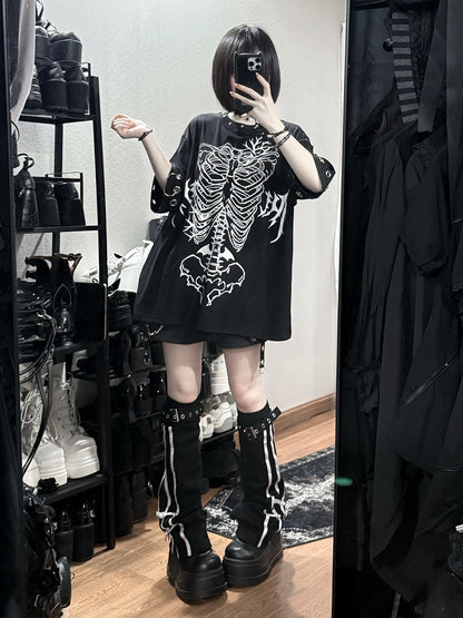 Oversized Black Jirai-Kei Tee with Skeleton Print, Rivets and Circular Eyelets, Short Sleeve - Puzzles