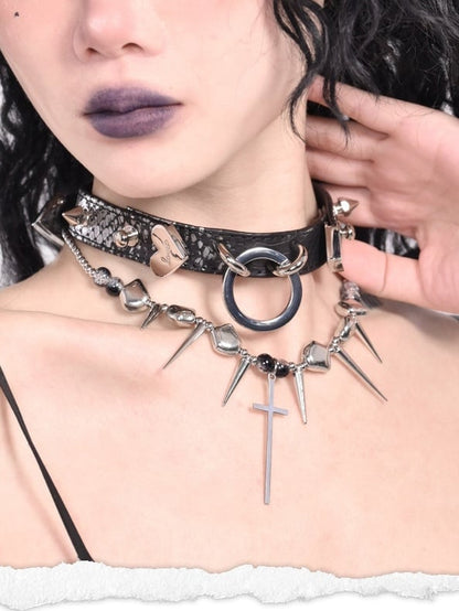 Black Dark Punk Snakeskin Cross Stud Pendant Heart Choker