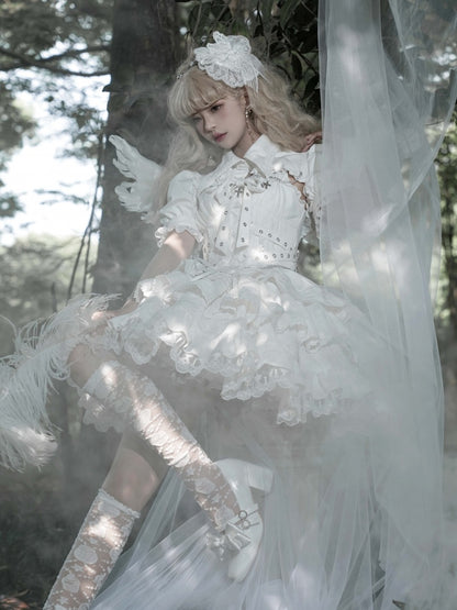 ホワイトゴスショートジャンパースカート 調節可能なクロスストラップウエスト