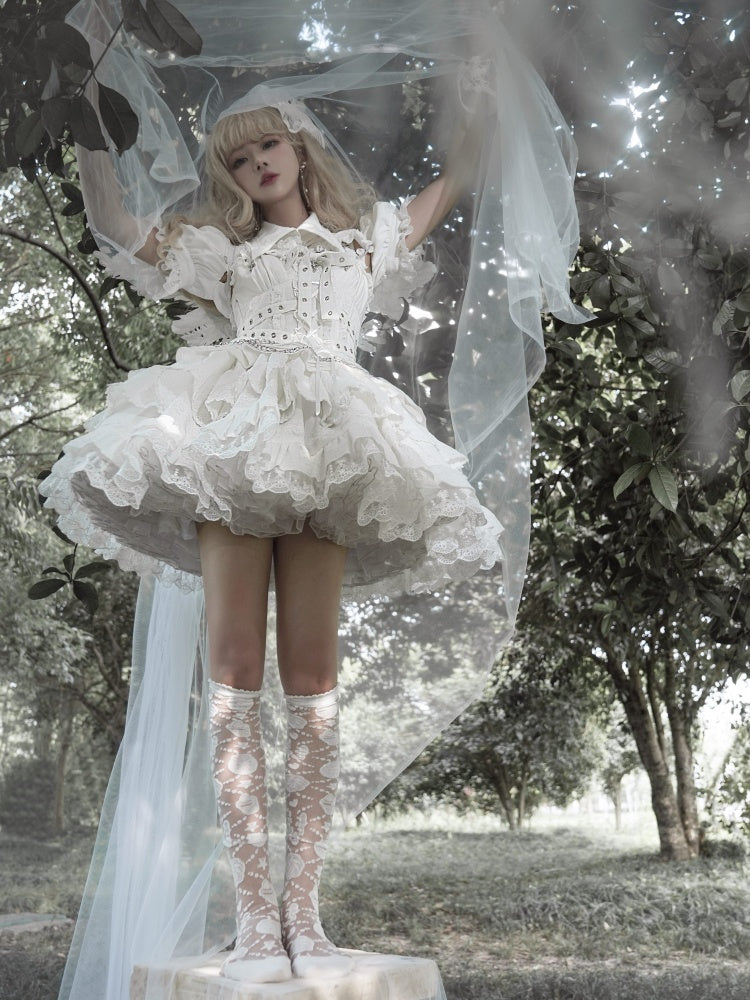 ホワイトゴスショートジャンパースカート 調節可能なクロスストラップウエスト