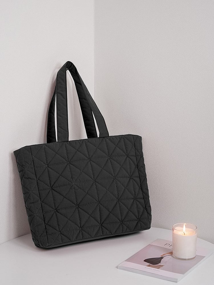 Roomy Lightweight Diamond-Stitch Black Tote: Elegant