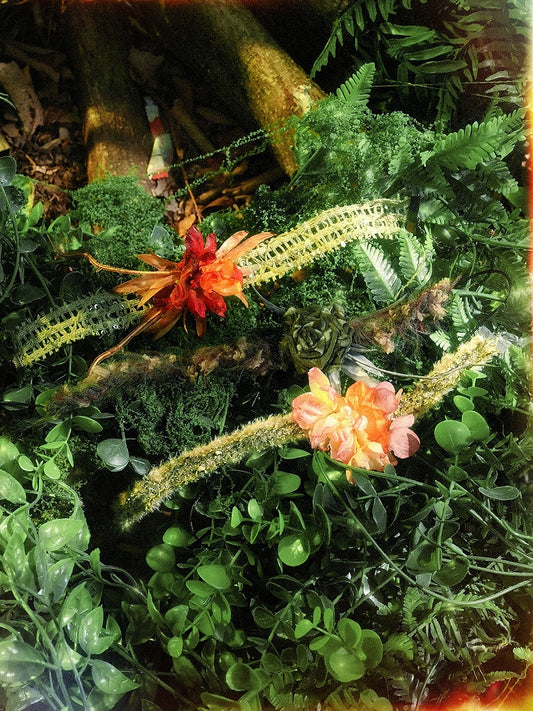 Fairy Goth Rot / Grün Blumen Choker