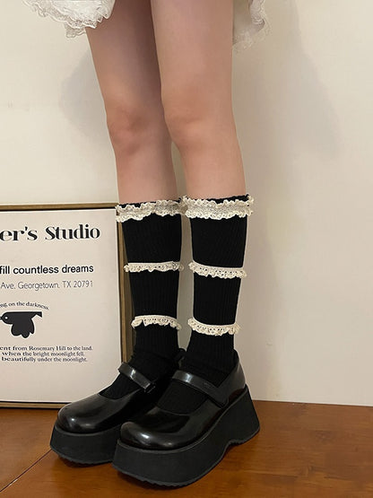 ダークグレーのスイートフリルカフスカーフソックス