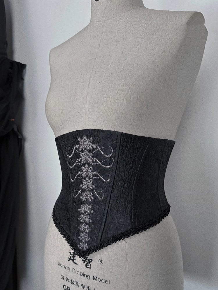 Embroidery Ribs Butterfly Black Belt Lolita Gothic Corset and