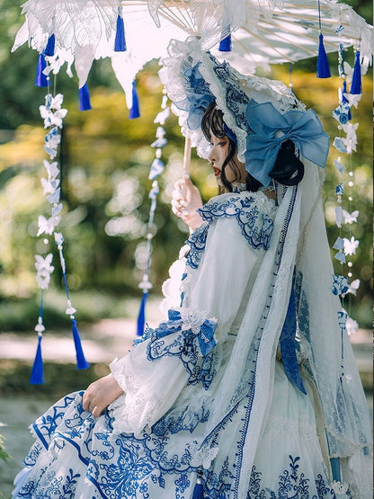 Lace-Trimmed Porcelain Bonnet for Lolita - Bramble Rose