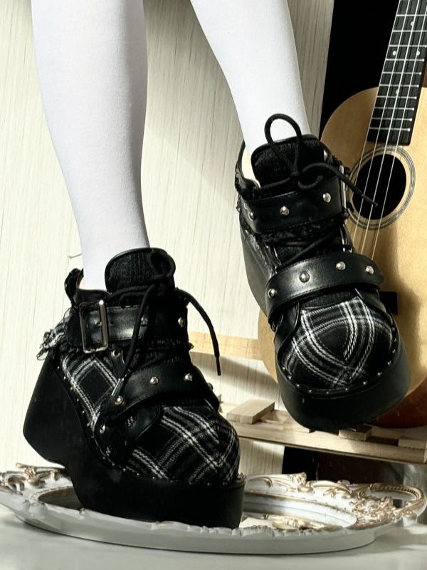 Studs Plaid Triple Platform Pattern Fastening System Gothic with Shoes - Black