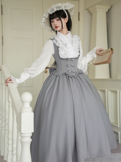 Eleganter Pullover mit Rüschen und Lolita-Rand, grau, gewellt, klassisch, unter dem Rockkleid