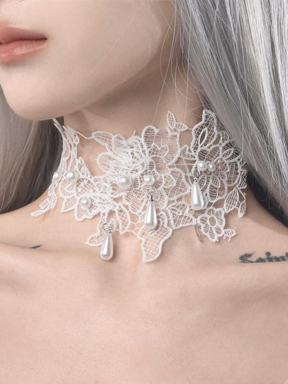 Weiße Choker-Details, Perlen-Spitzen-Applikation