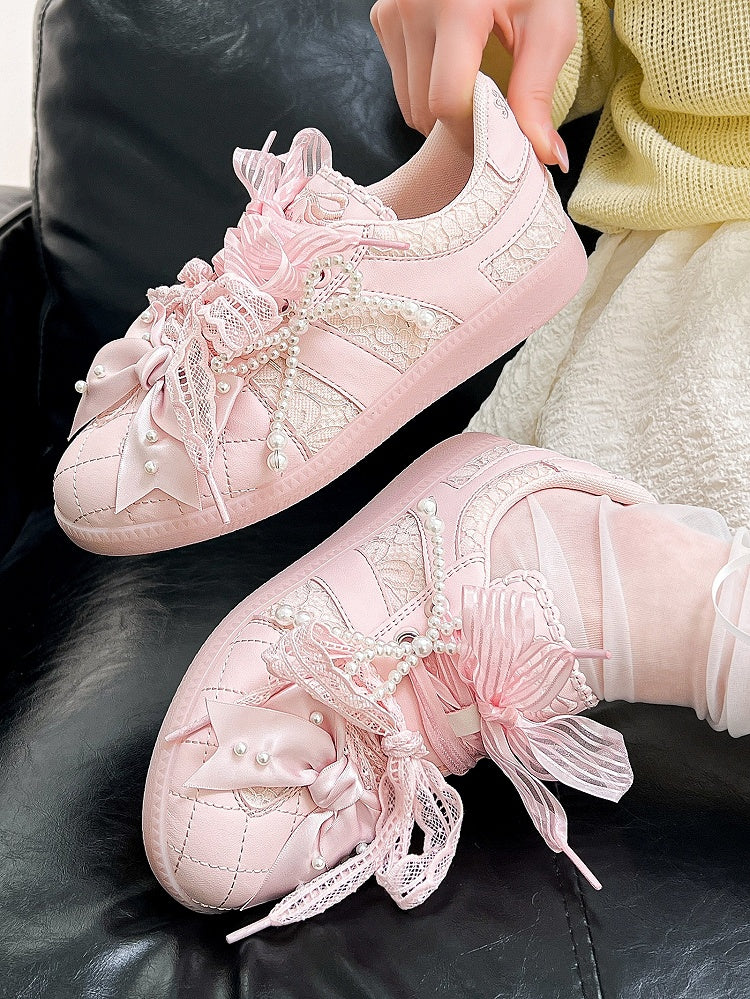 Schnür-Sneakers mit Schleife vorne, rosa Oberteil mit Perlen-Spitzenbändern