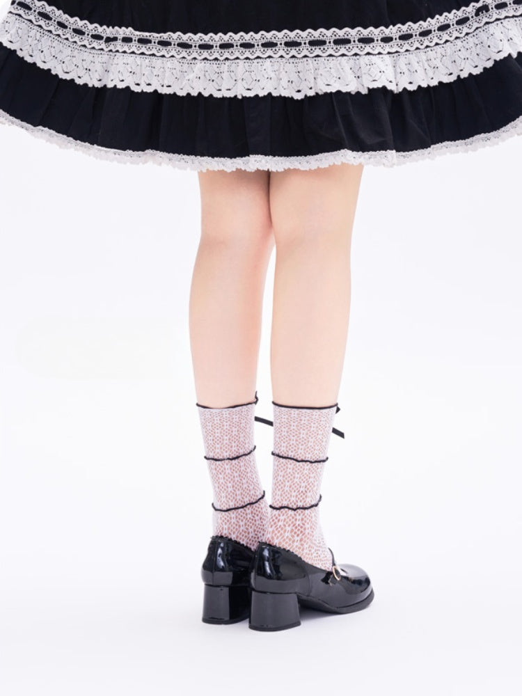 White Bow Contrast Black Trim Lace Ankle Socks
