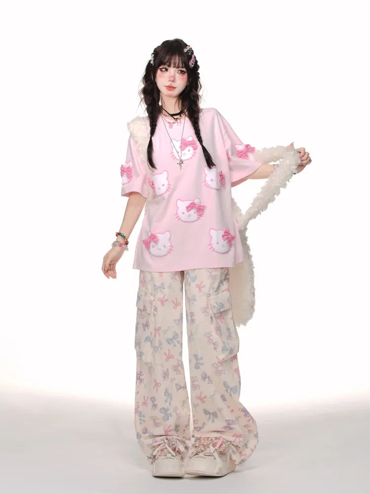 Beige Cargo-Taschen mit Schleifenmuster und weitem Beinschnitt