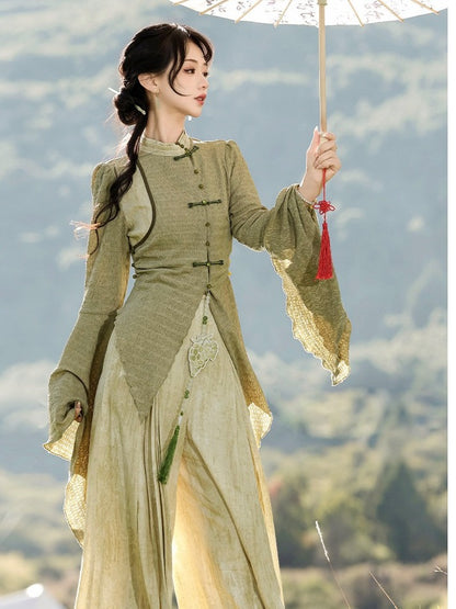 Asymmetrical Hem Green Long-Sleeved Top in Modern Chinese Style - Han Ru Chu Hanfu &amp; Han-Element Studi