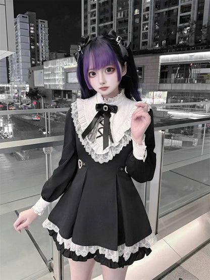 Lace Buckles Trim Two-Piece Top White Kei Set Matching Heart Jirai with Waist | Shorts Black