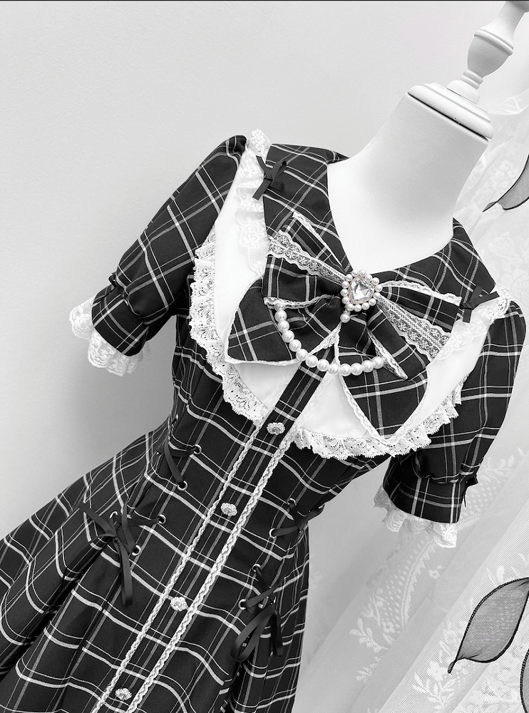 ミニドレス+ショーツ ジライ ブラック レースアップ チェック柄 セット 装飾ディテール ケイウエスト ラインストーン