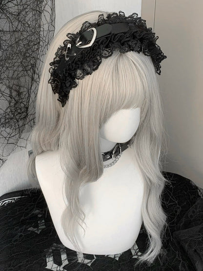 Decorated Heart Black/White Pin Buckle KC Ruffled