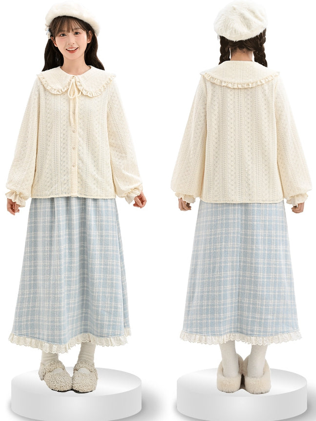 ブルーのチェック柄ハイウエストレーストリムミディスカート