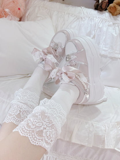 Jirai Kei – Rosa Plateauschuhe mit Strasssteinen und abnehmbarer Perlenkette