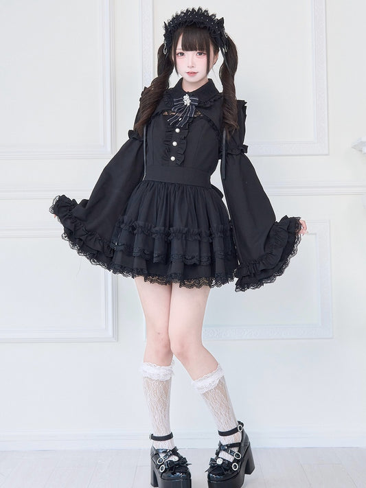 Gothic Black Dress with Bell Sleeves and Tiered Lace - No Genki